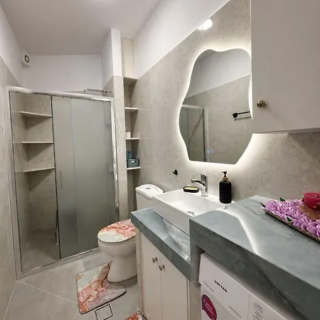 Apartament Newcastle House 1st Floor Skiathos